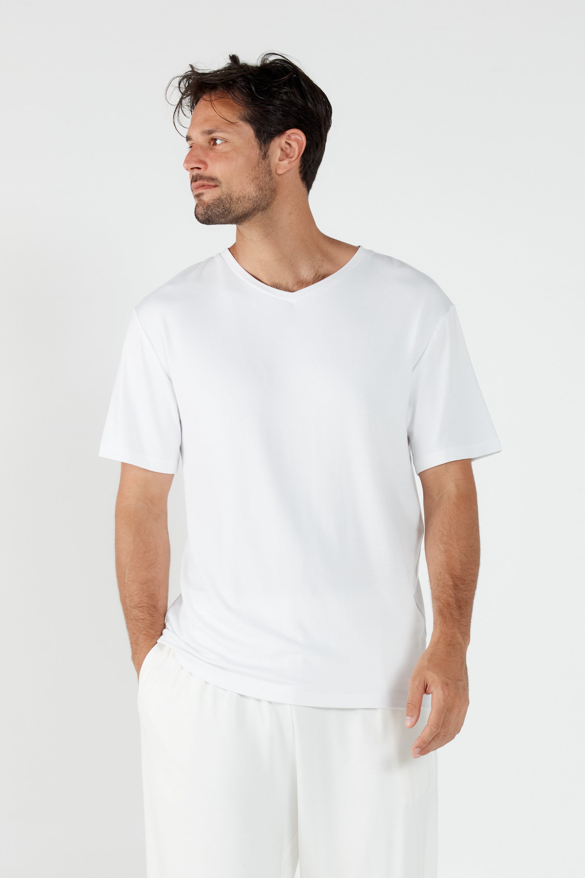 Como V-Neck T-Shirt - White