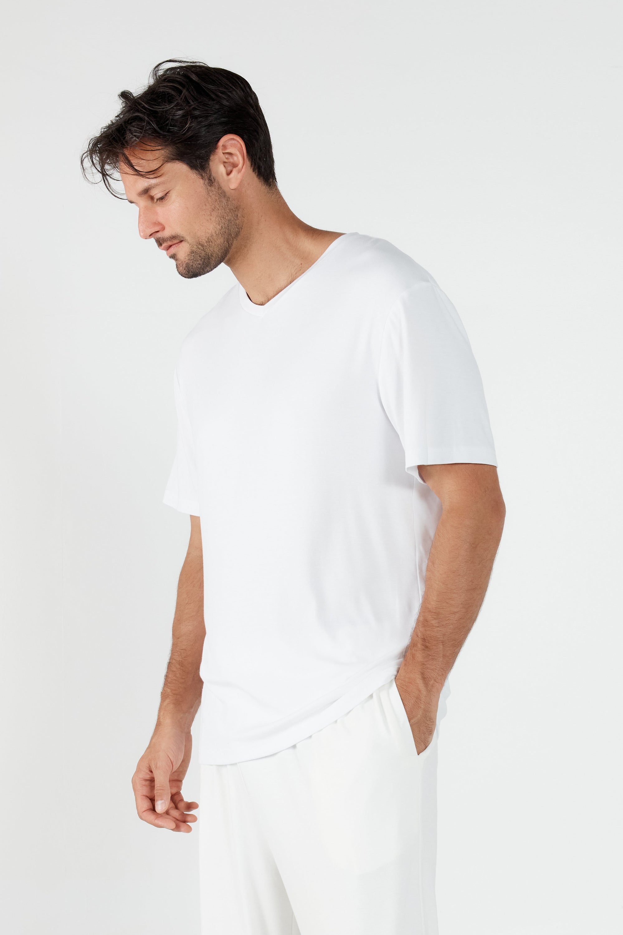 Como V-Neck T-Shirt - White